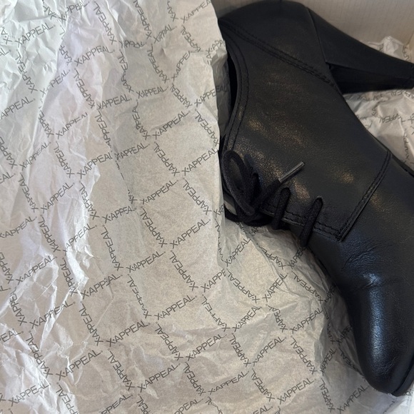 X-Appeal Black Leather Lace-Up Heels - Picture 7 of 7